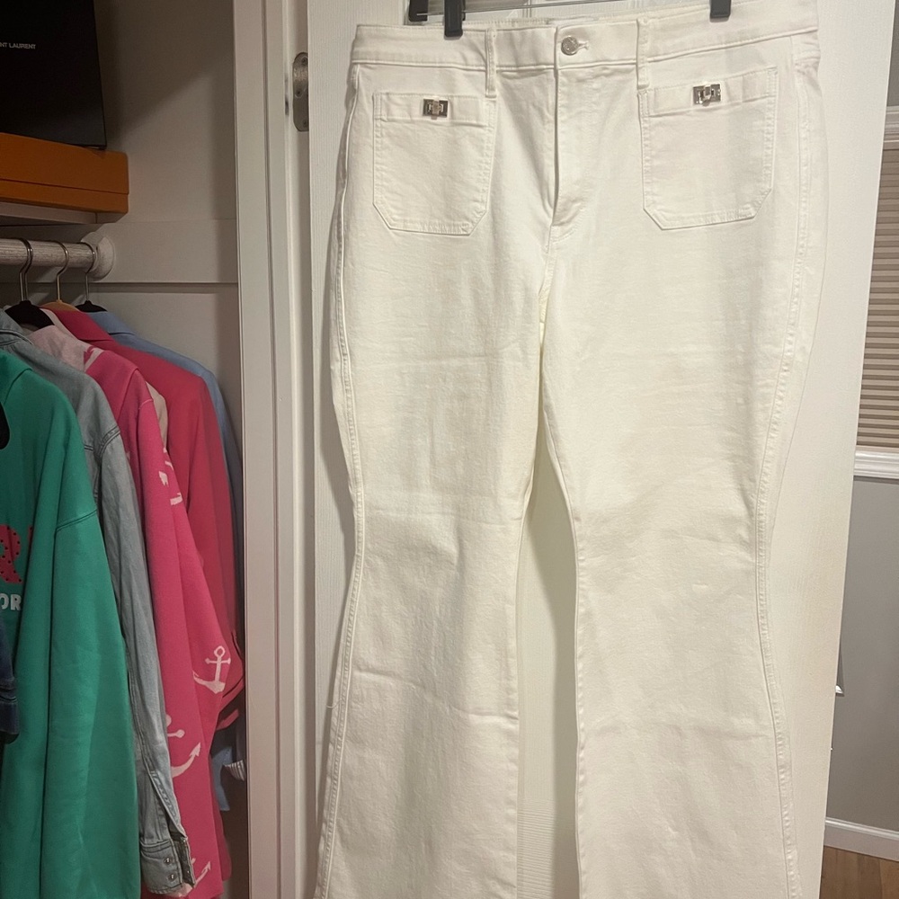 NWT White House Black Market White Flare Jeans
